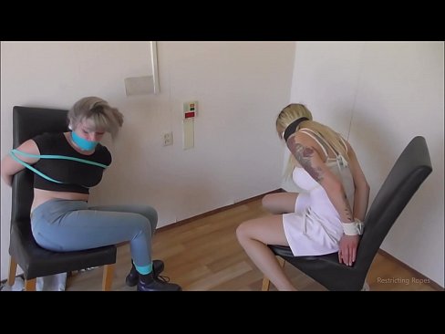 ❤️ Көз каранды / байланган жана оозу жабылган / кыйналган кыз ❤❌ Секс видео боюнча бизде