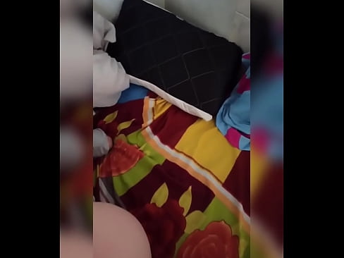 ❤️ Менин комнаташым үйдө жалгыз калат, анткени күйөөсү каникулга кетип жатат, мен аны сиккенге жана эшегин сүткө толтурганга мүмкүнчүлүк берем ❤❌ Секс видео боюнча бизде